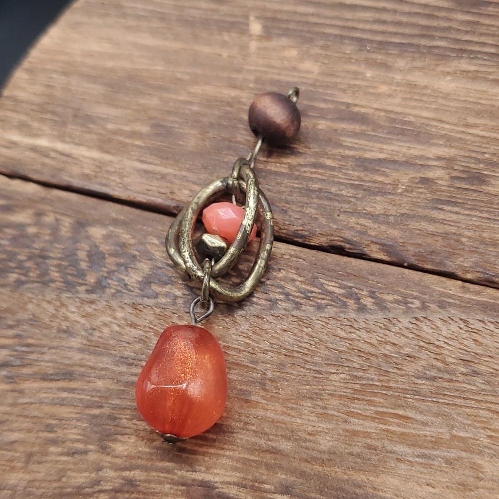 Mystic Caged pendant‎